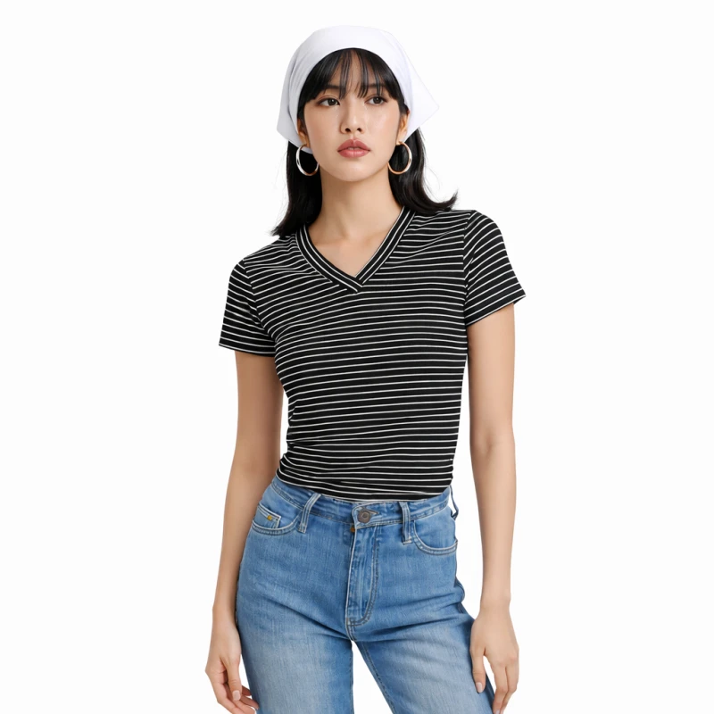 Kaos Wanita V-Neck Salur Hitam Casual Basic