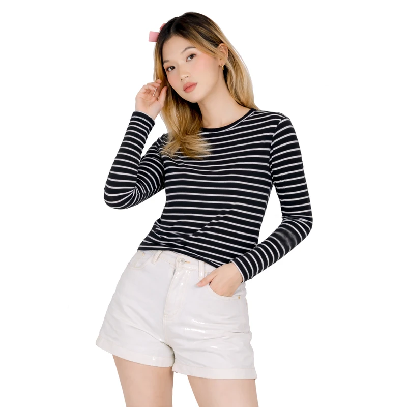 Atasan Wanita Lengan Panjang Salur Hitam Besar Casual Basic